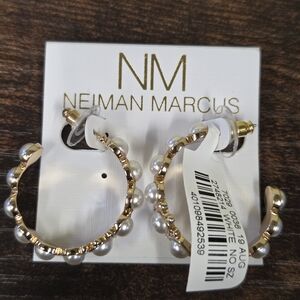 🆕️Neiman Marcus Gold and White Pearl Earrings
